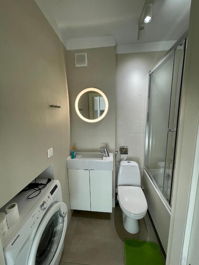 Super Apartament Green Rondo Onz Metro Nowe Wifi 300 Mb/S Aircondition Netflix Spotify Варшава Екстер'єр фото